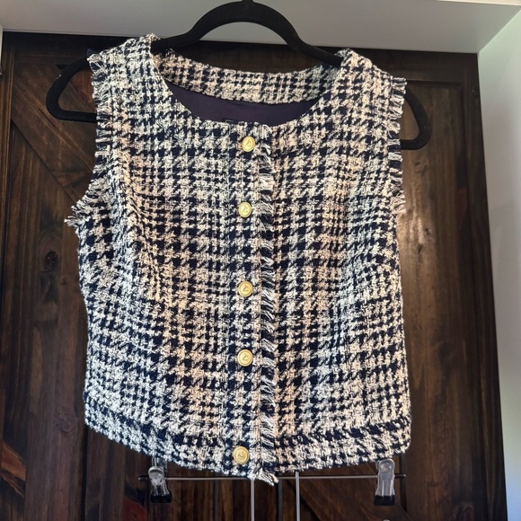 Vineyard Vines SET Bouclé Button-Front Chic Houndstooth Skirt Set - Picture 6 of 8